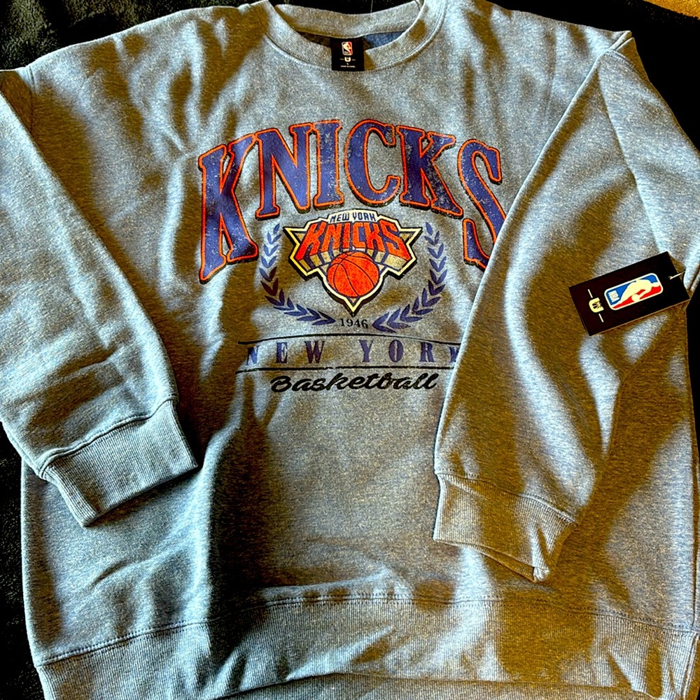 Women NBA Basketball sweat shirt new with tags